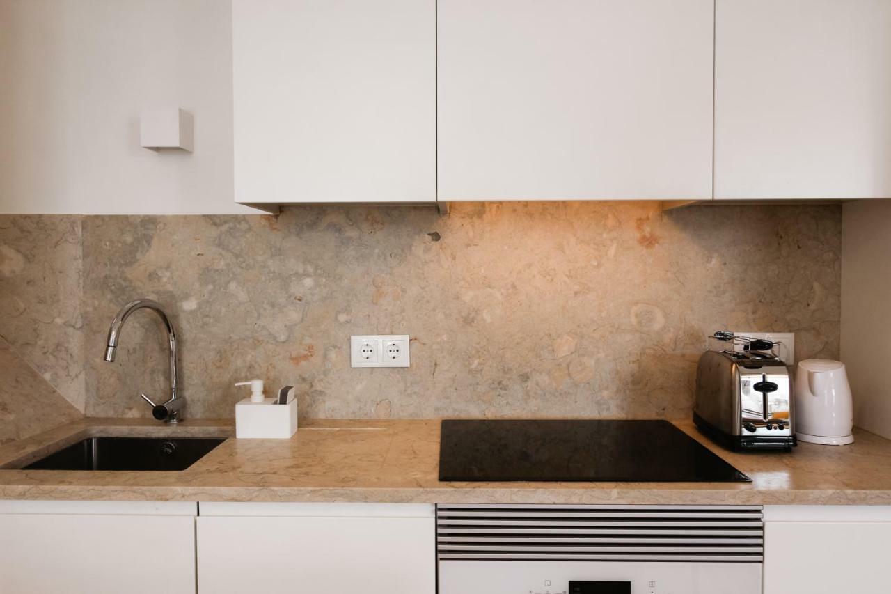 Joivy Elegant 2Br Apt Nearby Tram 28E Stop - Portas Sol Lisbon Exterior photo