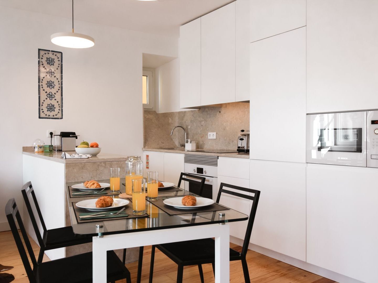 Joivy Elegant 2Br Apt Nearby Tram 28E Stop - Portas Sol Lisbon Exterior photo