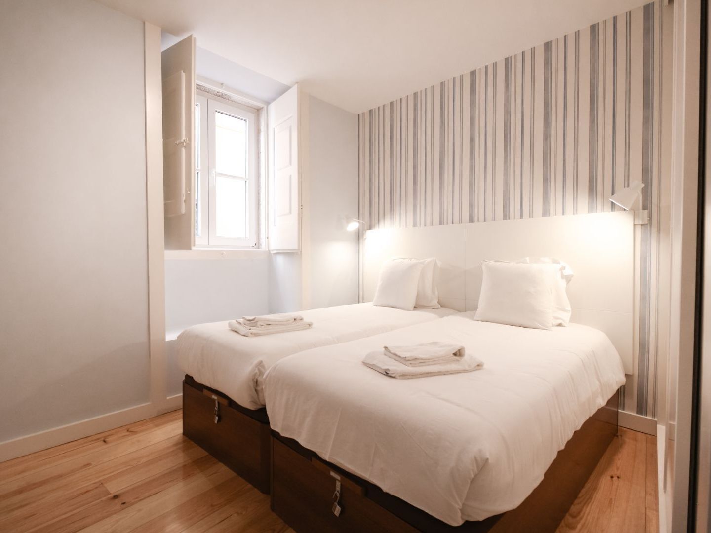 Joivy Elegant 2Br Apt Nearby Tram 28E Stop - Portas Sol Lisbon Exterior photo
